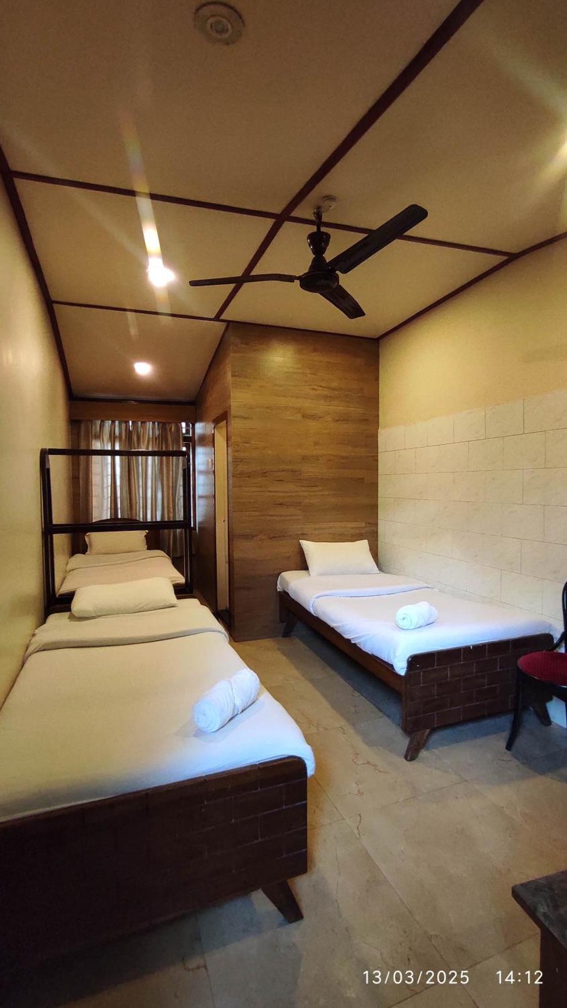 Baba Tourist Lodge شيلونغ المظهر الخارجي الصورة