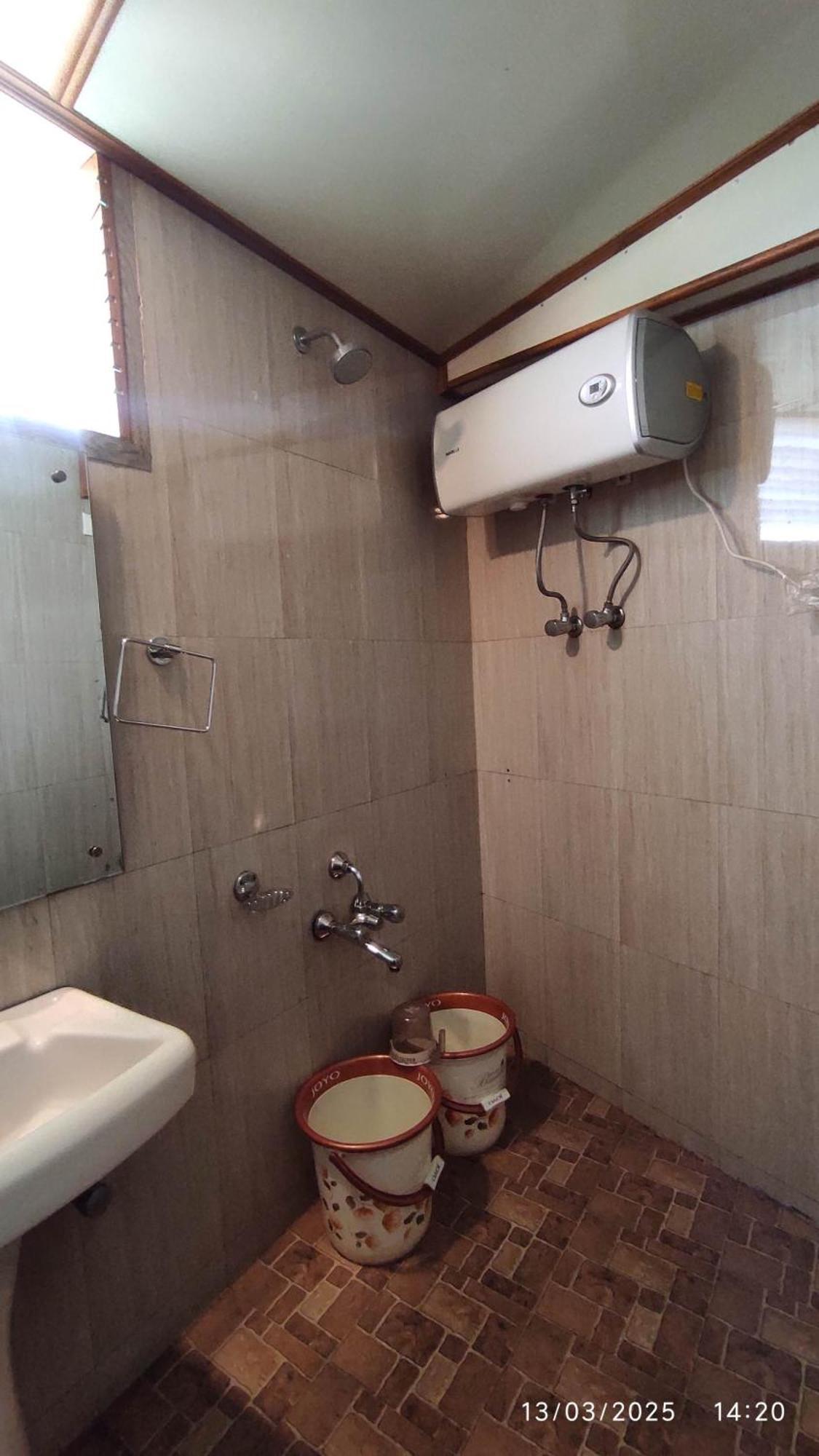 Baba Tourist Lodge شيلونغ المظهر الخارجي الصورة