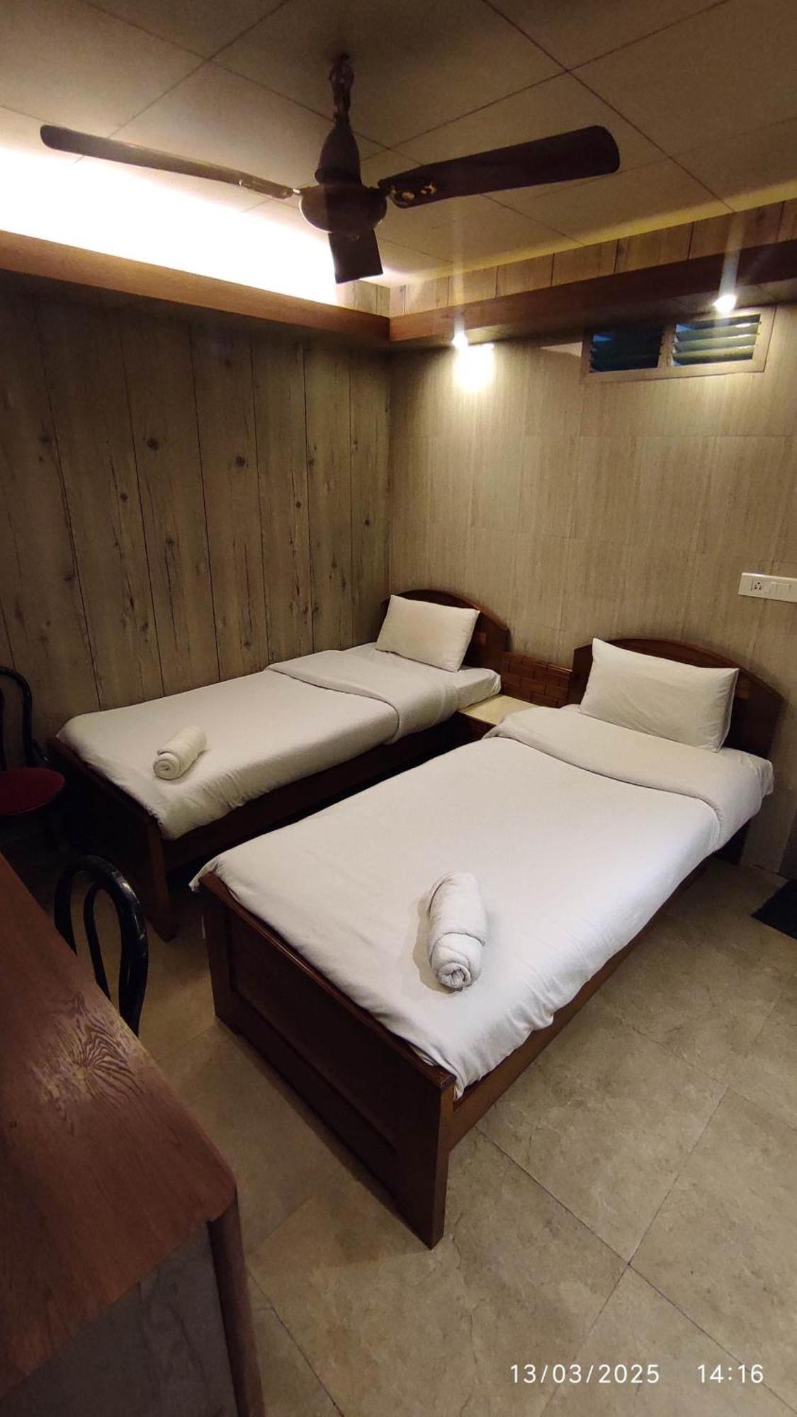 Baba Tourist Lodge شيلونغ المظهر الخارجي الصورة